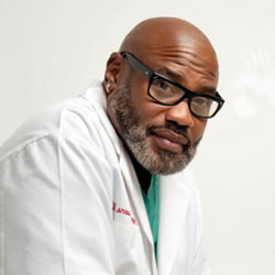 dwight-owens-forensic-phsychiatrist-expert-photo.jpg